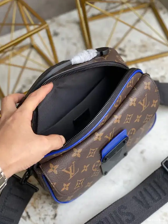 Affordable VUITTON MESSENGER S LOCK LOUIS 0514